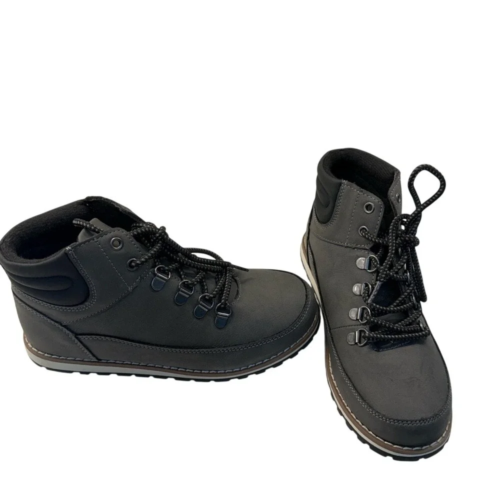 The Children's Place Gray Kids Boots size 4‎